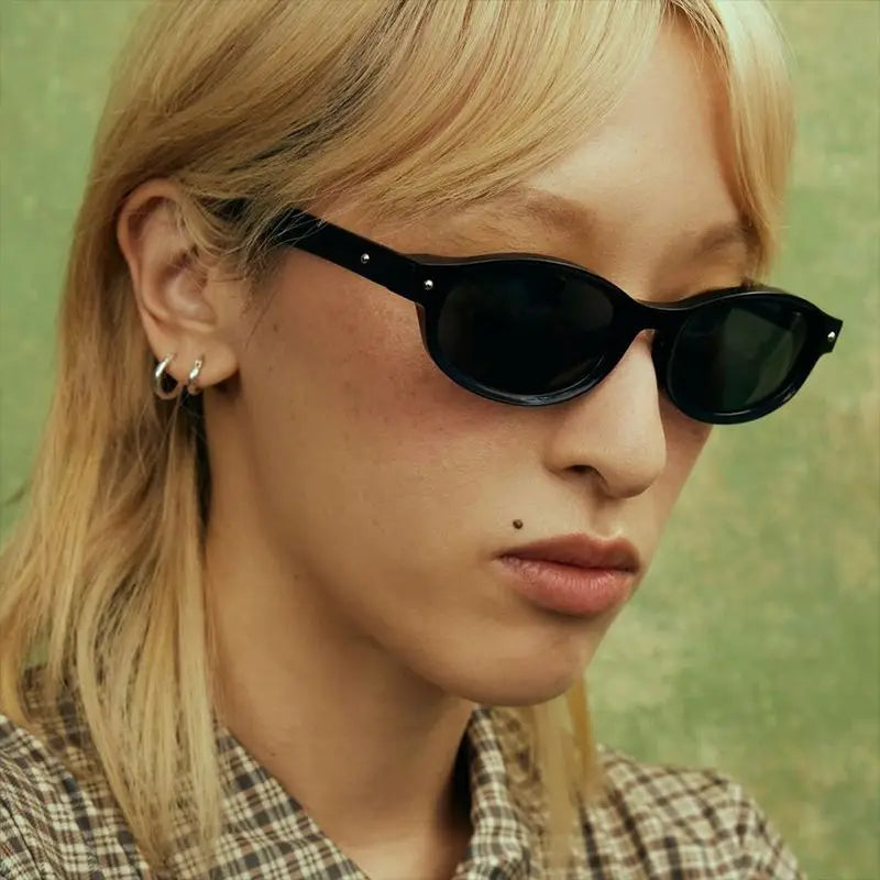Small Vintage Oval Sunglasses Women Fashion Shades UV400 Trending Men Rivets Decoration Sun Glasses