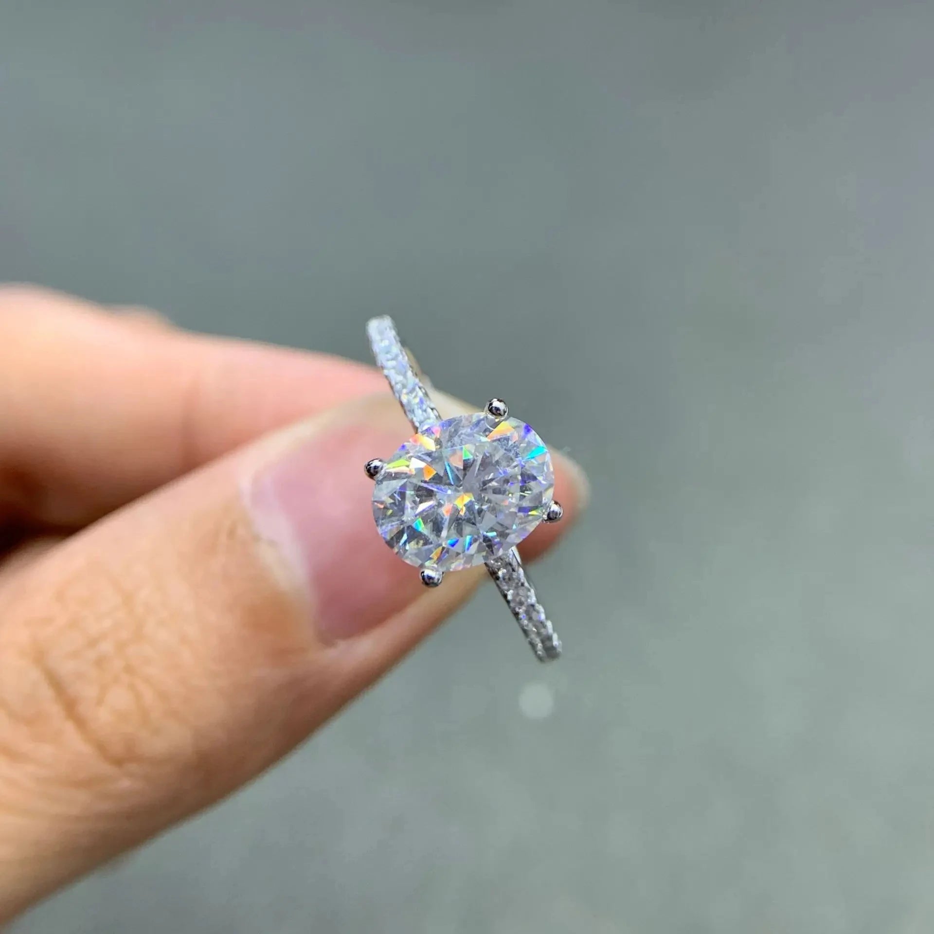 Princess 18K White Gold Plated D Color Moissanite Ring for Woman 925 Sterling Silver Engagement Wedding Ring 1-3Carat Oval Cut