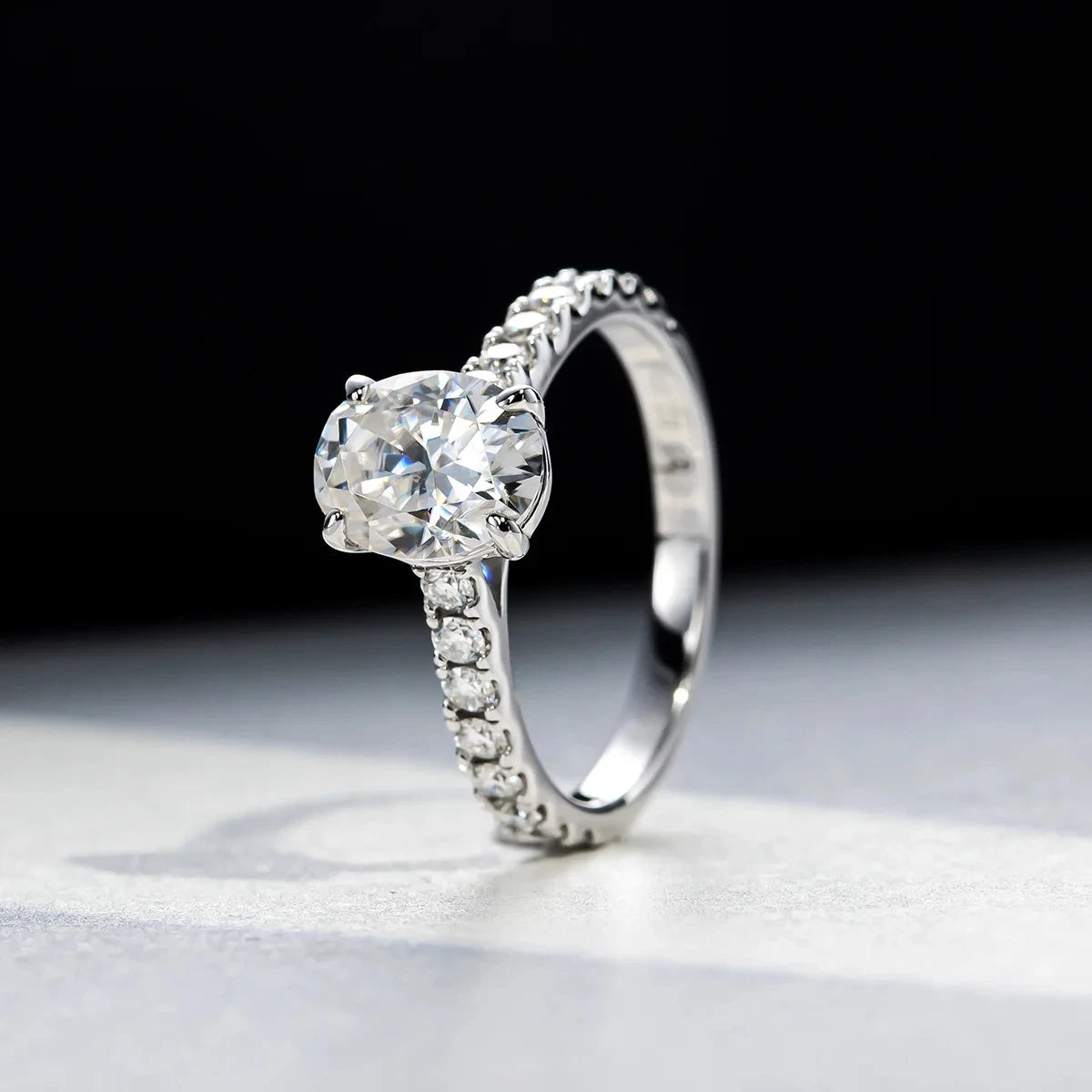 Princess 18K White Gold Plated D Color Moissanite Ring for Woman 925 Sterling Silver Engagement Wedding Ring 1-3Carat Oval Cut