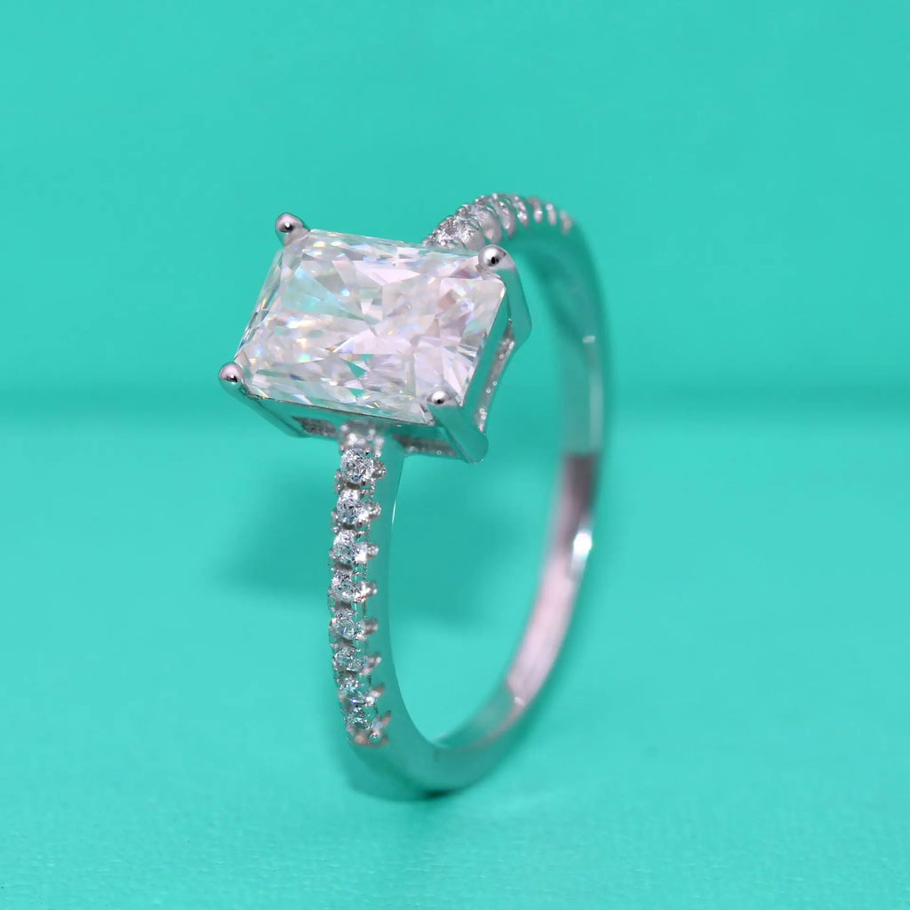 Princess 18K White Gold Plated D Color Moissanite Ring for Woman 925 Sterling Silver Engagement Wedding Ring 1-3Carat Oval Cut